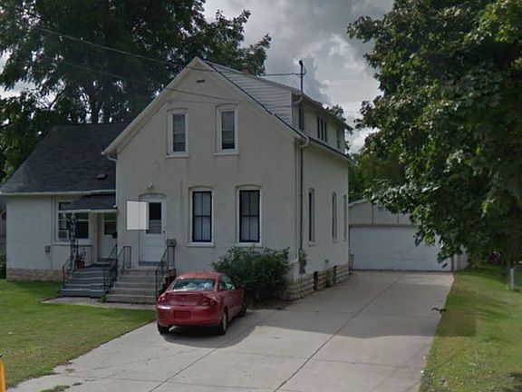 2nd image of 1628 Deckner Ave #1