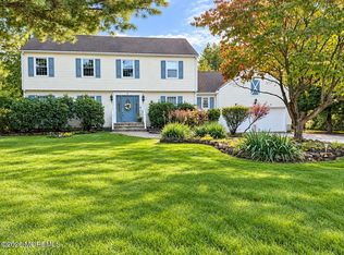 5 Mccaffery Road, Manalapan, NJ 07726