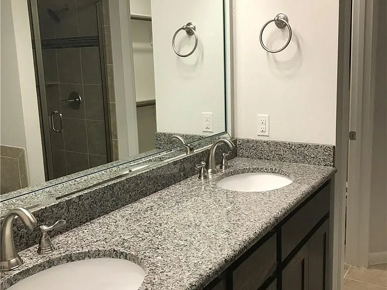 2203 Highland Villa Ln — Photo 3