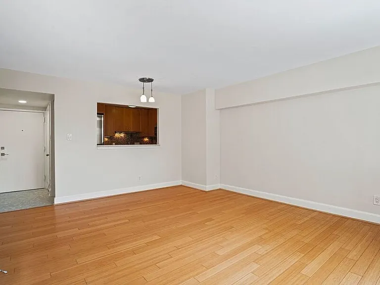 1825 T St NW #304 — Photo 12