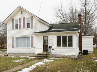 617 E Broadway St, Three Rivers, MI 49093