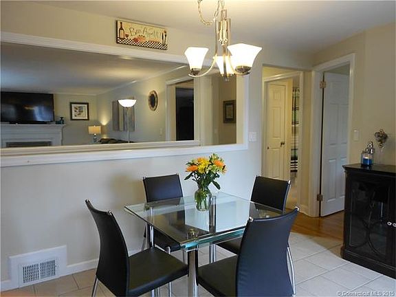 Eat-in kitchen. Walls opene...