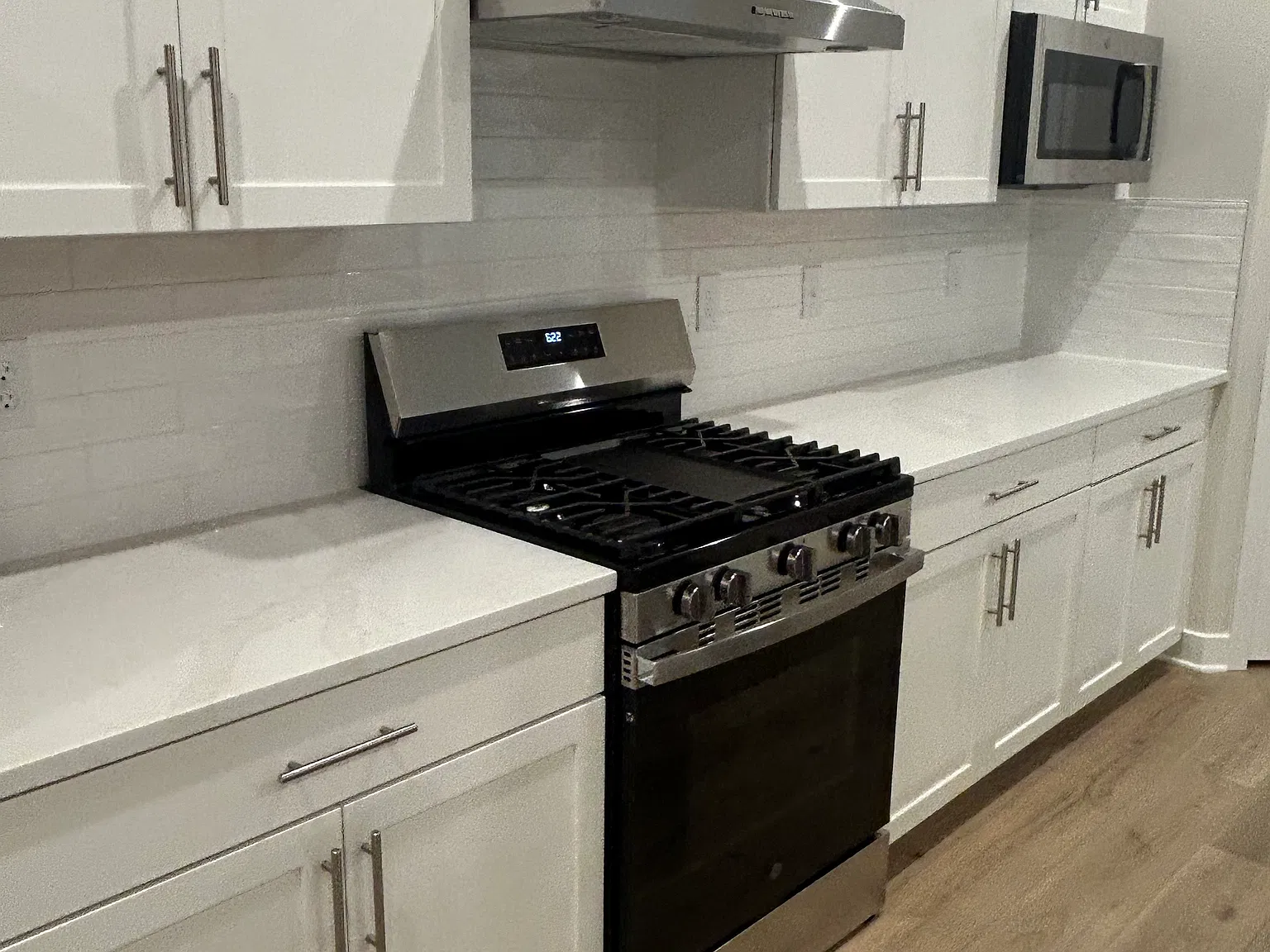 3 bed, 1950 sqft, $2,250 — Photo 4