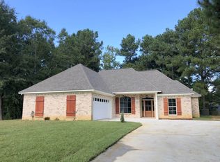 128 Chinquipin Cv, Ridgeland, MS 39157