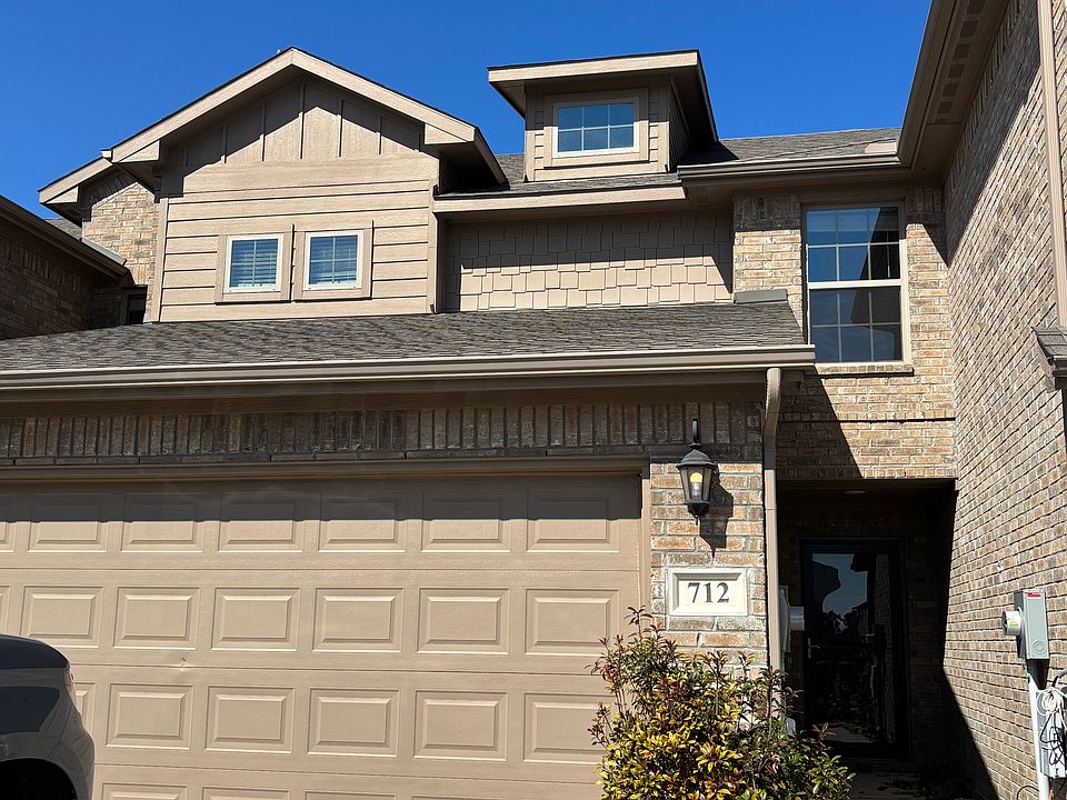 1st image of 712 Amber Dr