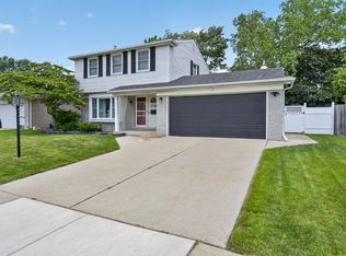 25186 Anna St, Taylor, MI 48180