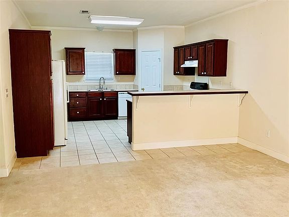 3rd image of 107 Avalon Ct