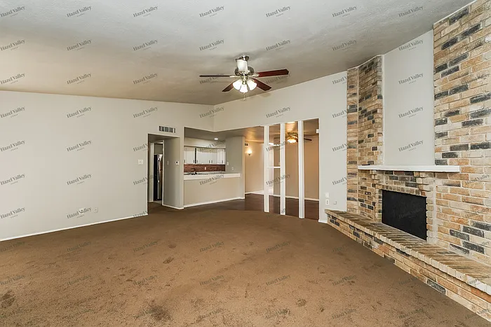 7604 Woodfield Rd — Photo 4