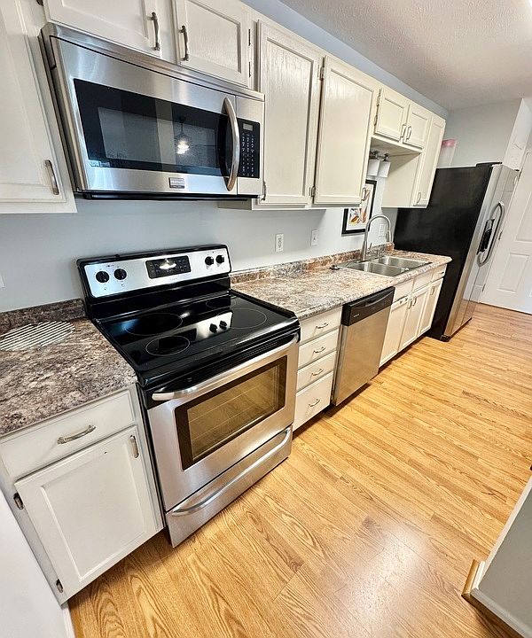 1st image of 9352 Castle York Ct #7