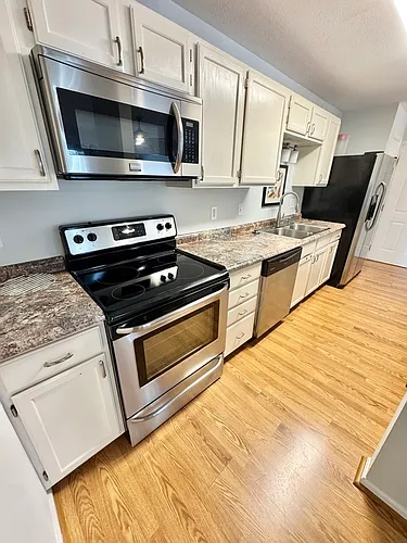 9352 Castle York Ct #7 Photo 1