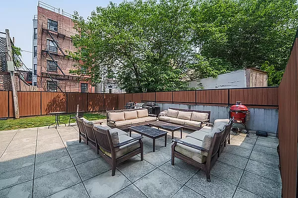 Rented by Platinum Properties | media 26