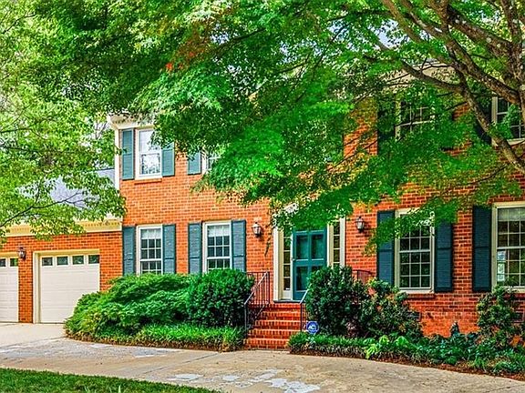 5th image of 707 Sussex Ct