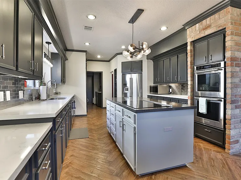 1818 Brookchester Dr — Photo 22