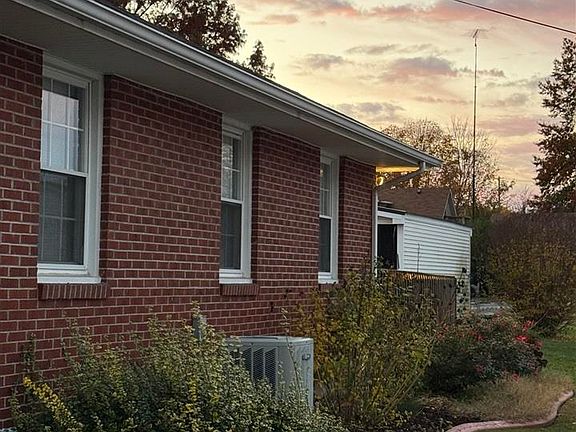 3rd image of 507 Redman Ave