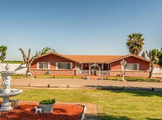 2228 W Magnolia Ave, Caruthers, CA 93609