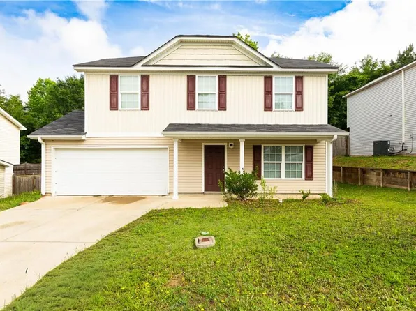 365 Partisan Dr, Phenix City, AL 36870