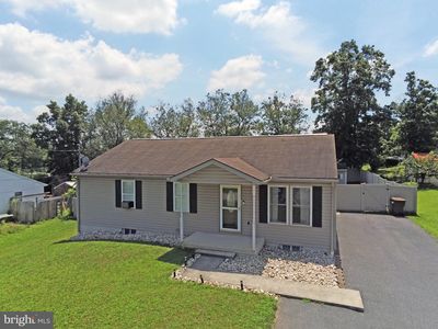 668 Suburban Dr, Chambersburg, PA, 17202