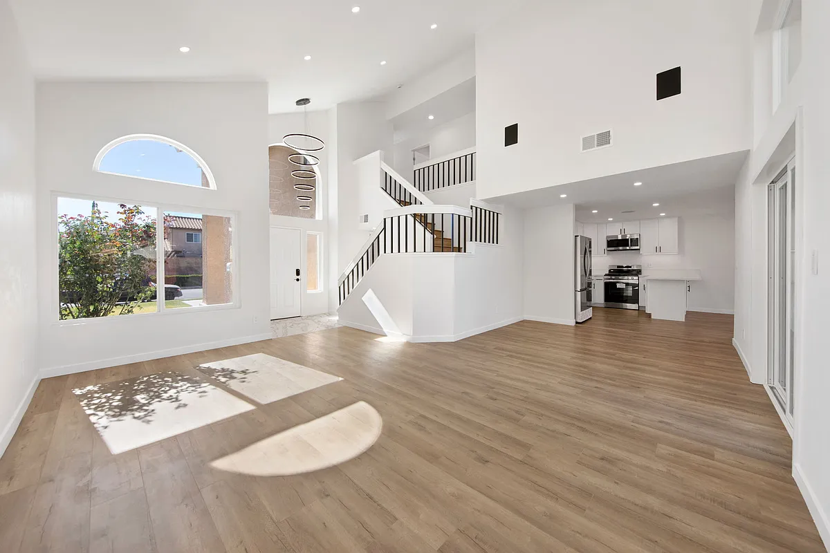Building Photo - 3333 Fairfield Ave #A