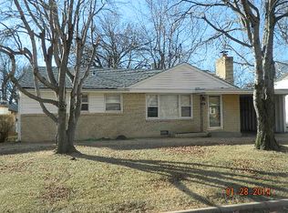 1821 E 15th Ave, Winfield, KS 67156
