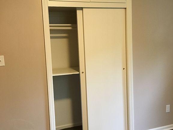 4th image of 6209 Rowland Ave