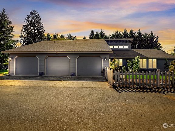 3rd image of 12300 NE 66th Avenue