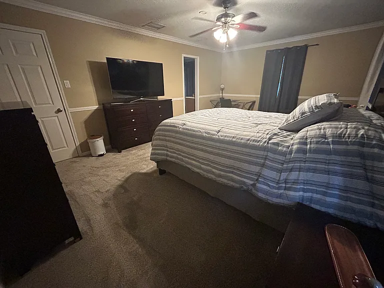 Cedarcliff Dr — Photo 36