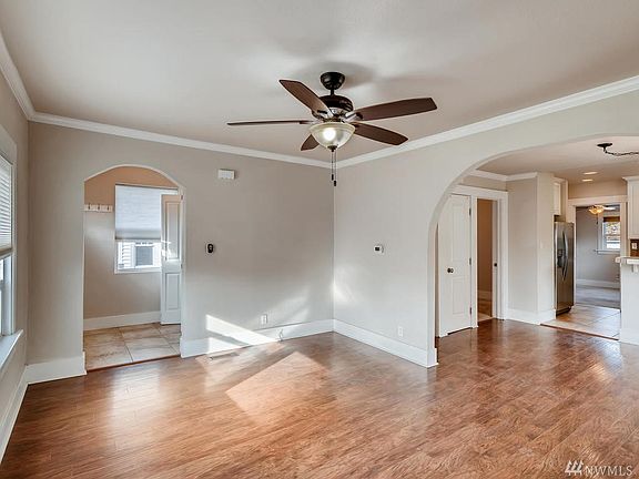 Wonderful architectural features such as curved doorways