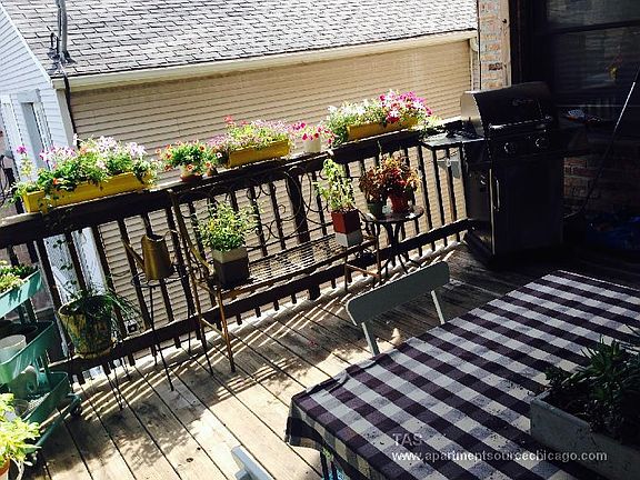 5th image of 1957 N Kenmore Ave #2