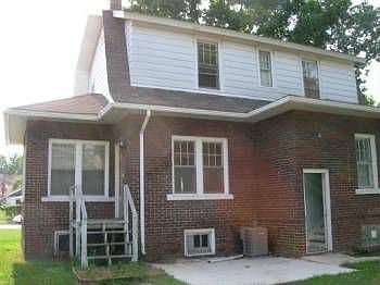 5th image of 217 Dorchester Ct