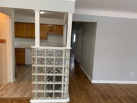 3rd image of 4017 Hazel Ave