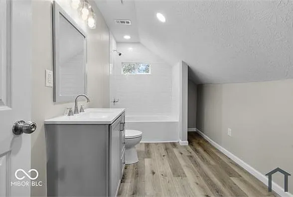 418 Harlan St — Photo 8