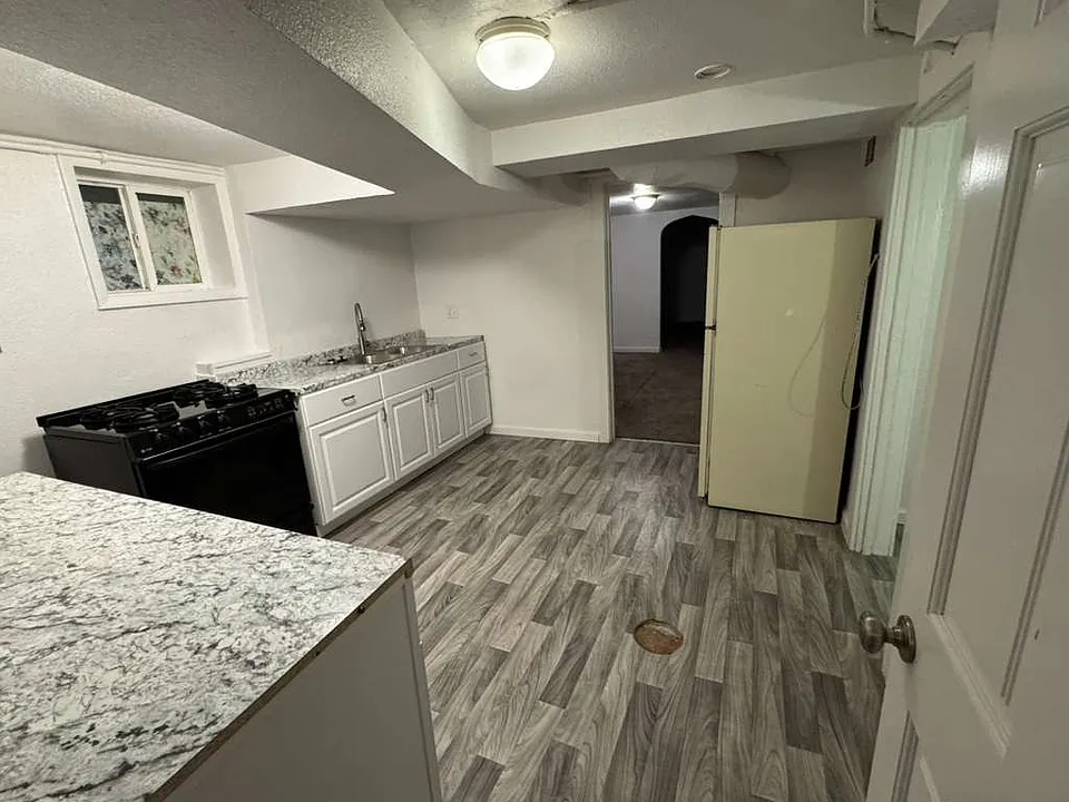 1475 N Lowell Blvd #1477