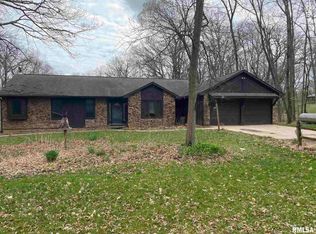 26761 Tanglewood Rd, Geneseo, IL 61254