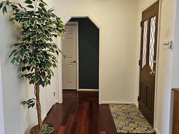 2nd image of 36026 Bay Dr