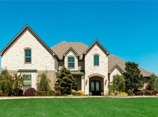 6817 Eastview Dr, Sachse, TX 75048