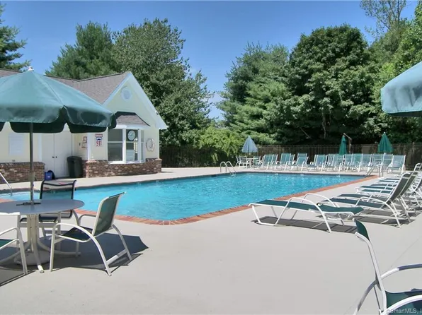 12 Getty Circle #12, Fairfield, CT 06824