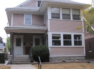 1721 Laurel Ave, Saint Paul, MN 55104