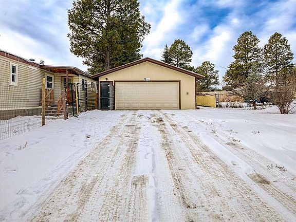 3rd image of 108 Canyon Circle