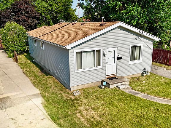 2nd image of 612 Underwood Ave