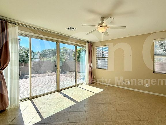 3rd image of 894 S Agnes Ln