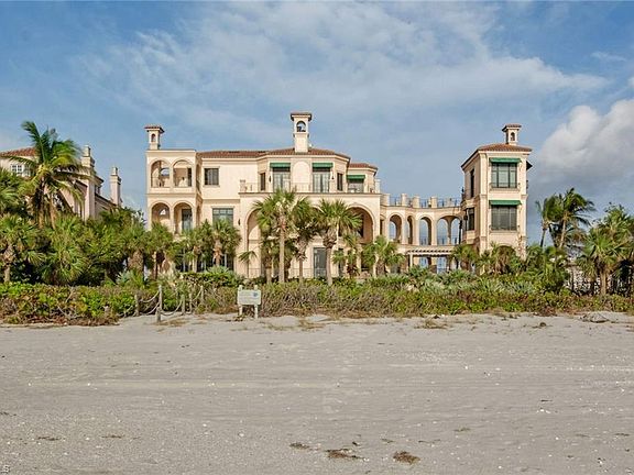 3rd image of 7607 Bay Colony Dr