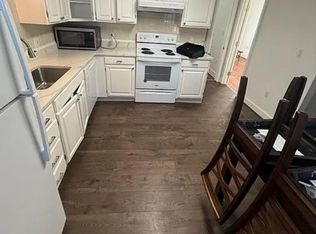 32 Dearborn St APT 1, Newport, RI 02840