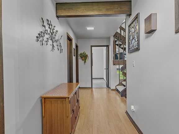 2nd image of 509 Blaine St