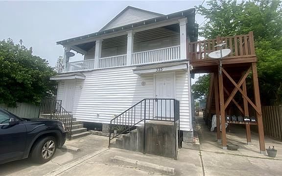 2nd image of 323 Kenilworth St Unit B