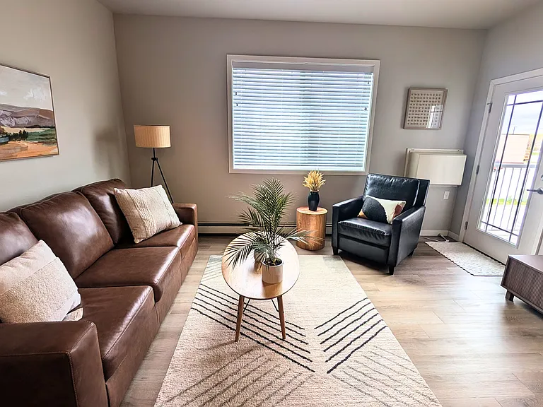 Carlson Place Apartments — Photo 6