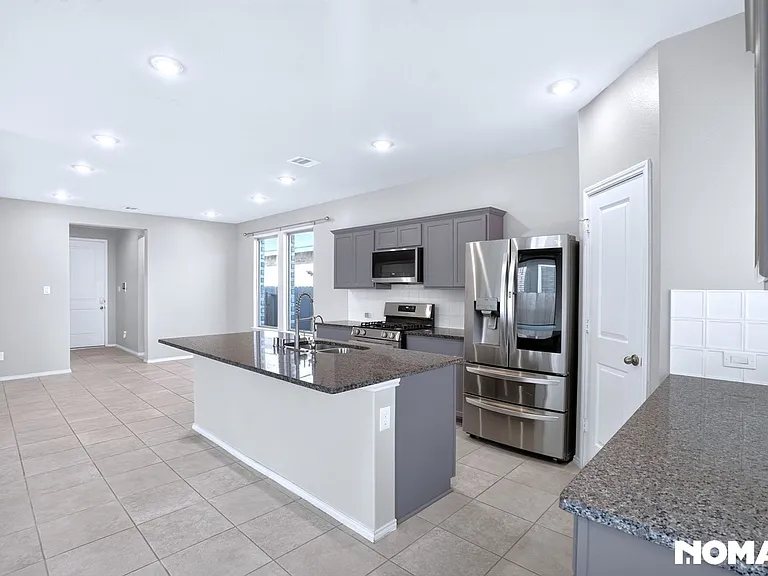 5054 Klein Orchard Dr — Photo 3