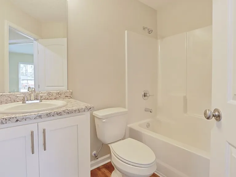 128 Villa Rd — Photo 22