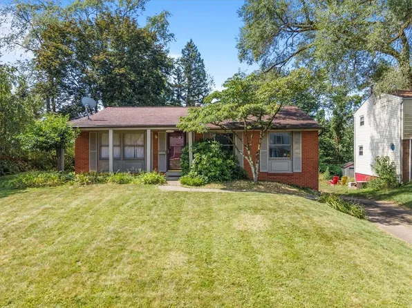 14580 Michael Dr, Irwin, PA 15642