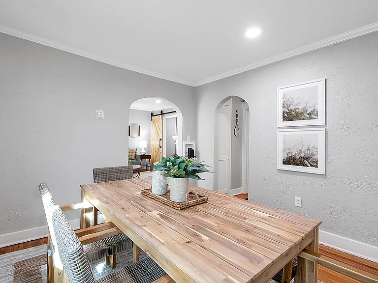 872 N Spaulding Ave #872 — Photo 22