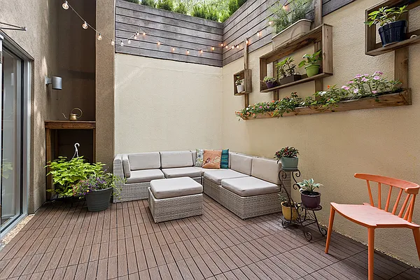 Sold by Corcoran | media 8